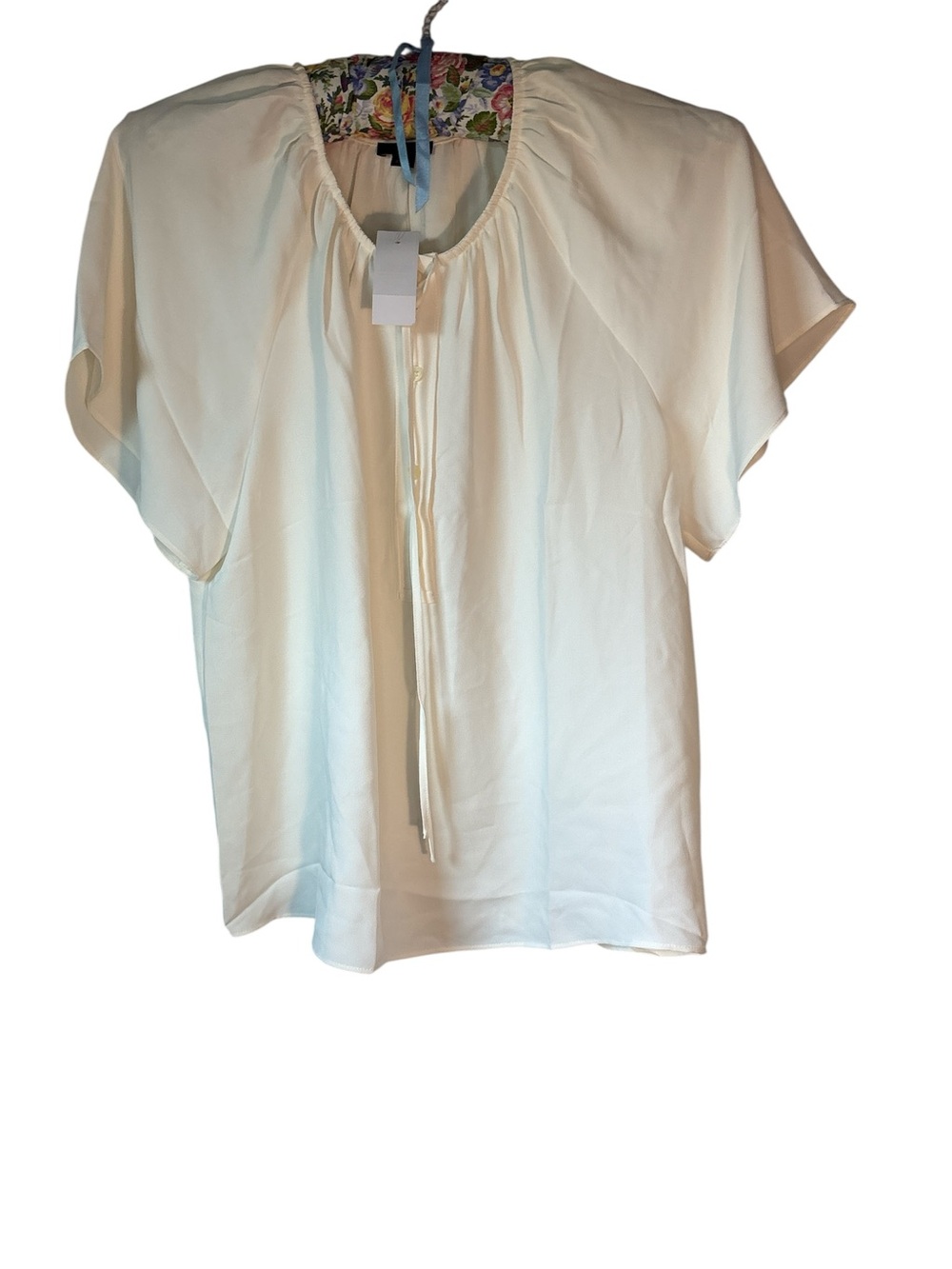 NWT Ann Taylor off white Short Sleeve blouse tie Neck Flutter Sleeve Small